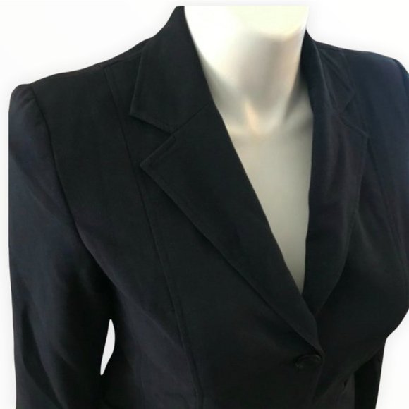 Requirements | 2-Button Navy Long-Sleeve Dress Blazer with Pockets | Sz 8 - Picture 3 of 9
